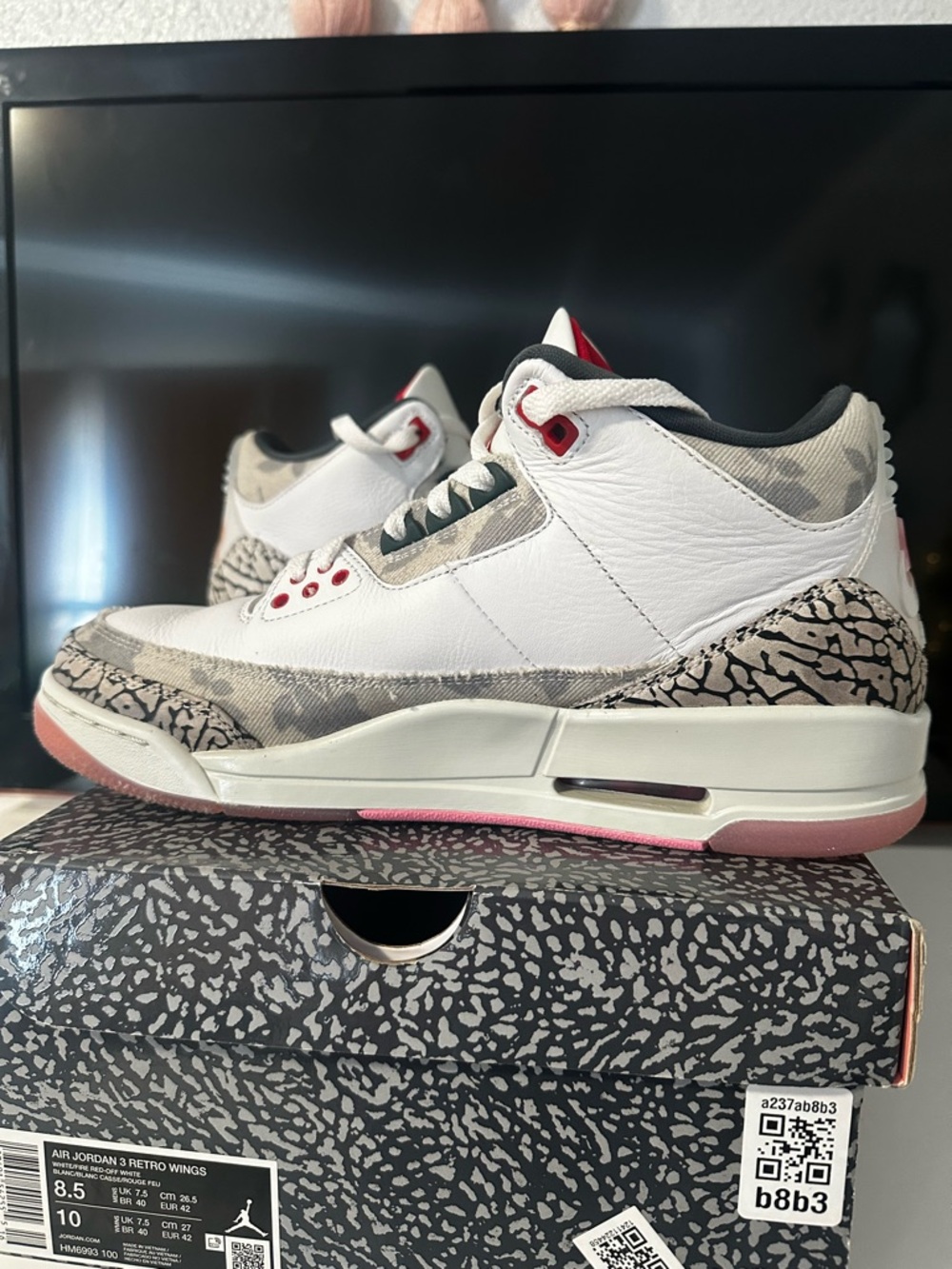 Air Jordan 3 Retro Wings - Picture 6 of 13